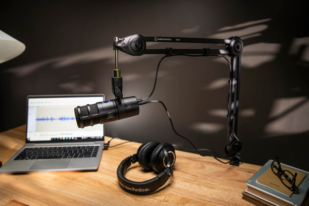 Audio-Technica AT2040USB Hypercardioid Dynamic Podcast USB Microphone