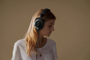 RØDE NTH-100 Professional Over-ear Headphones For Content Creation, Music Production, Mixing and Audio Editing, Podcasting, Location Recording,Black